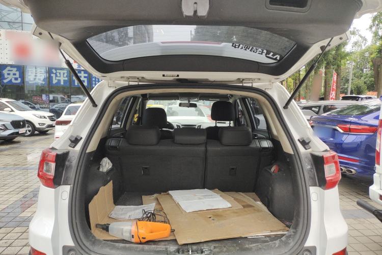 Used CHANGAN CS75 2014 2.0L Manual Luxury Version China IV Standard
