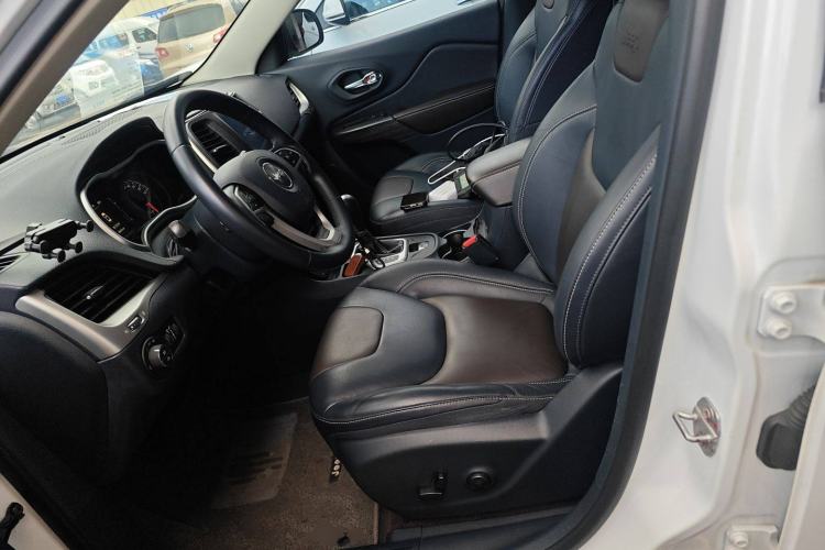 Used Jeep Cherokee 2016 2.4L Leading Edition