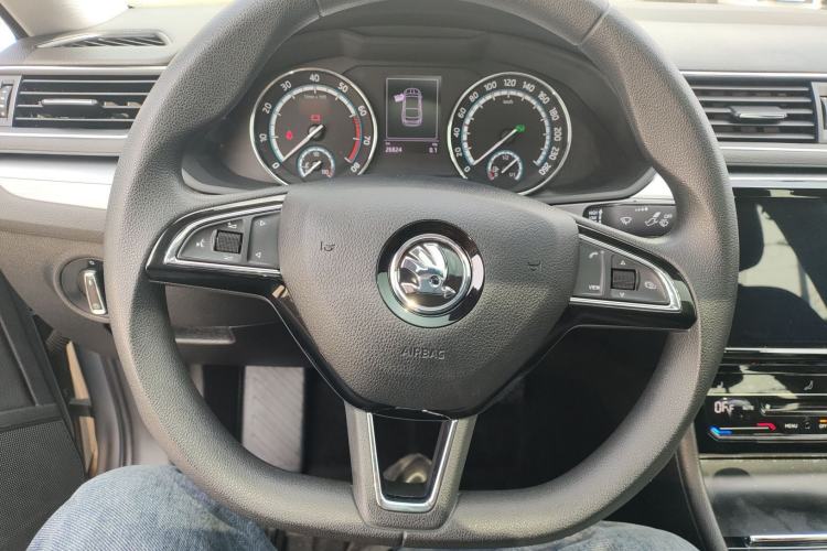 Used Skoda Superb 2019 Facelifted TSI280 DSG Comfort Edition