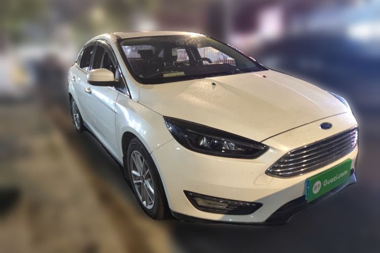 Used Ford Focus 2015 Sedan 1.6L Manual Fashion Edition