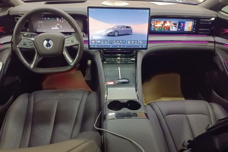 Used Denza Z9 2024 1100 km Four-Wheel Drive Max Version
