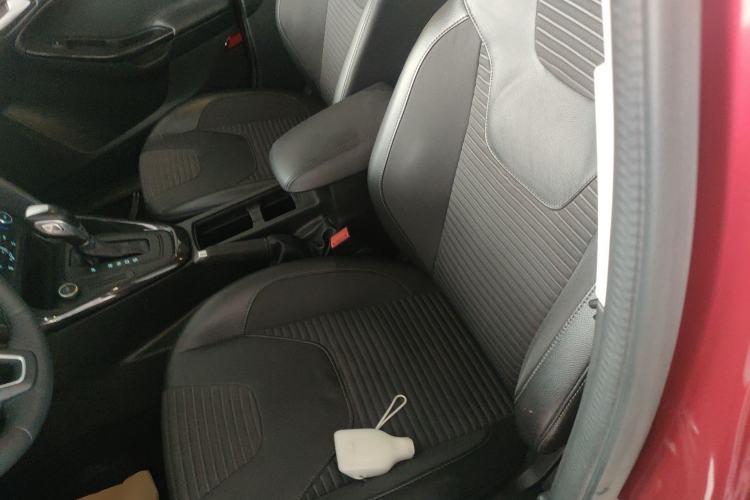 Used Ford Focus 2017 Hatchback 1.6L Automatic Fashion Edition Smart Drive Version
