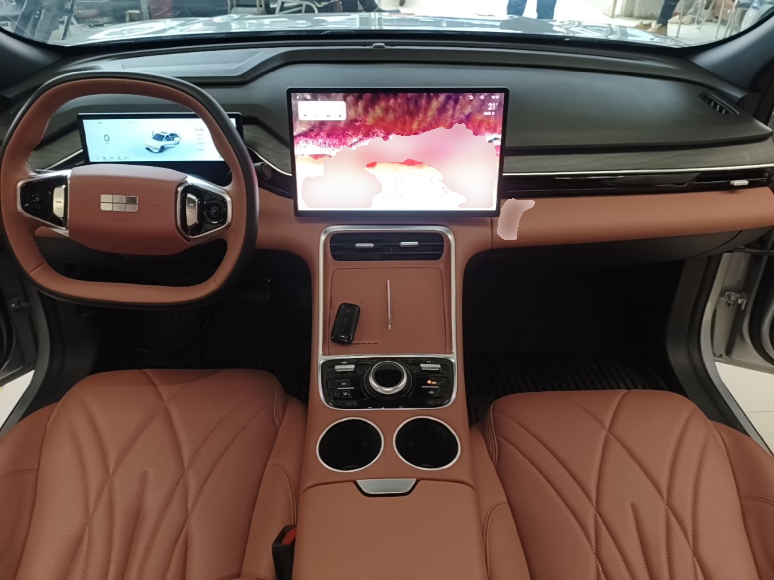 Geely Galaxy L6 2025 EM-i 140km Starship Edition — снимка 12