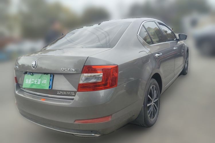 Used Skoda Octavia 2017 1.6L Automatic Smart Drive Edition