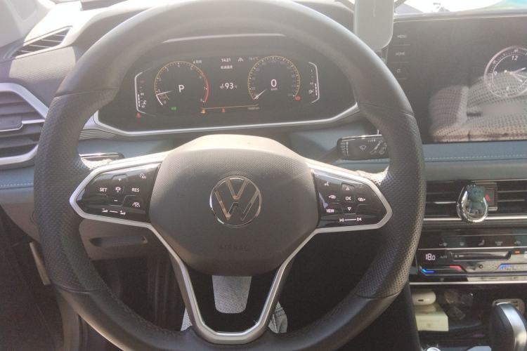 Used Volkswagen Tharu 2023 300TSI Two-Wheel-Drive Full Moon Edition
