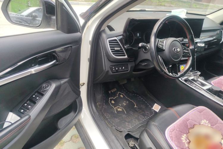 Used Kia KX3 2020 1.5L CVT Trend Edition Driver Seat