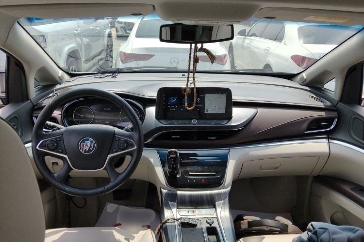 Used Buick GL8 2021 Land Cruiser Executive Class 652T Luxury Model