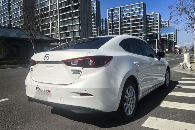 Used Mazda Mazda 3 Axela 2017 Sedan 1.5L Automatic Luxury Model China VI Standard
