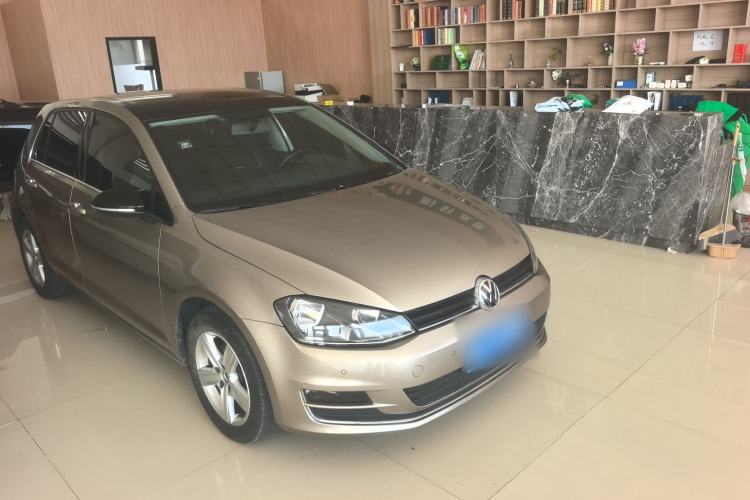 Used Volkswagen Golf 2017 1.6L Automatic Comfort Million-Vehicle Anniversary Edition