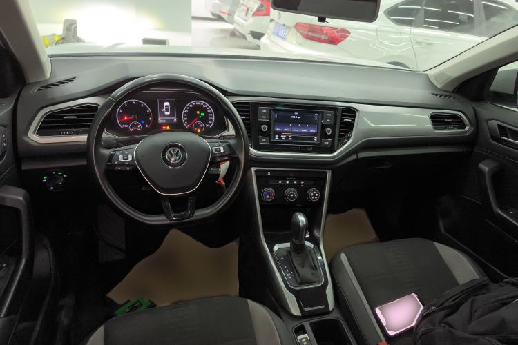 Used Volkswagen T-ROC 2019 230TSI DSG Two-Wheel-Drive Advanced Version China VI Standard
