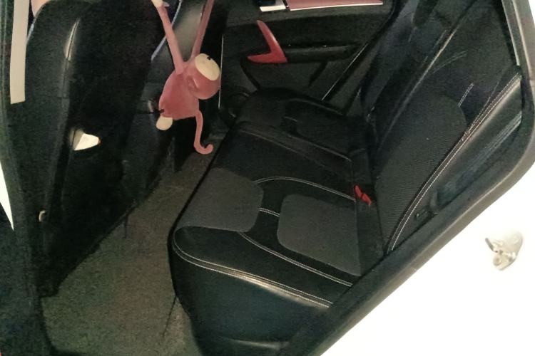 Used Zotye T600 2014 1.5T Manual Flagship Version Left Rear Seat