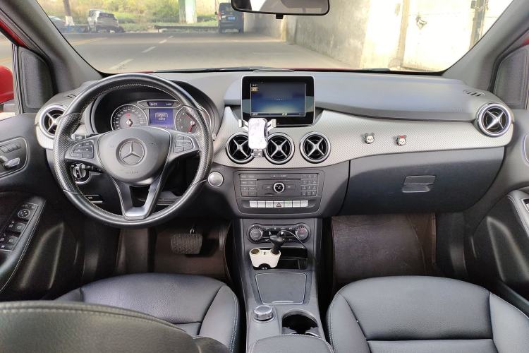 Used Mercedes-Benz B-Class 2015 B 200 Fashion Model