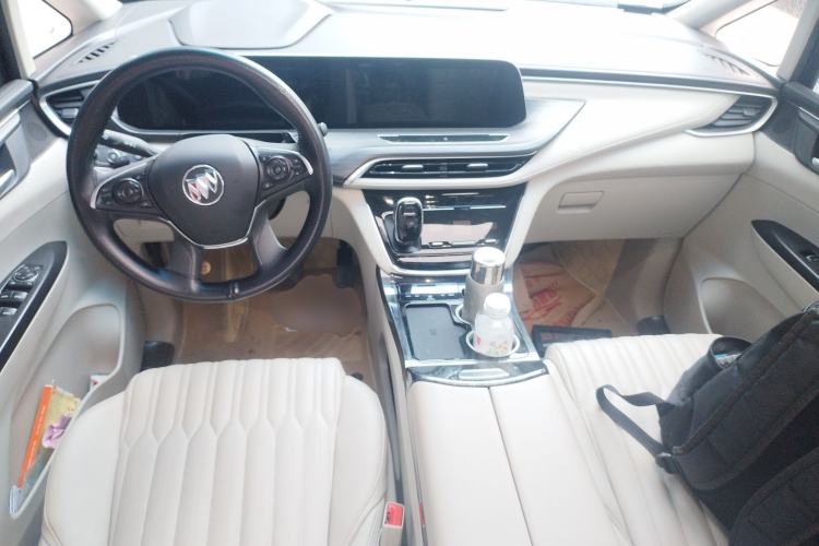 Used Buick GL8 2023 ES Lu Zun Comfort Model Center Console