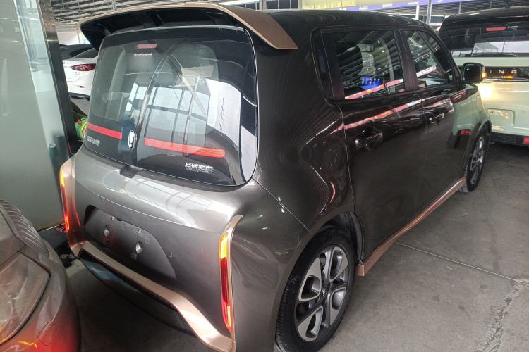 Used ORA White Cat 2022 Xiaoyue Mao Edition 360 km Luxury Model Lithium NMC Rear Right 45 Deg