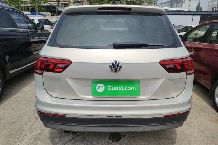 Used Volkswagen Tiguan L 2019 Revised 330TSI Automatic Two-Wheel Drive Smart & Luxury Edition China VI Standard Rear