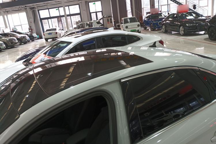 Used Audi A3 2019 Limousine 35 TFSI Fashion Edition China VI Emission Standard Roof