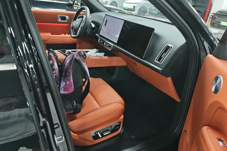 Used Li Auto L7 2025 Ultra Smart Refreshed Edition
