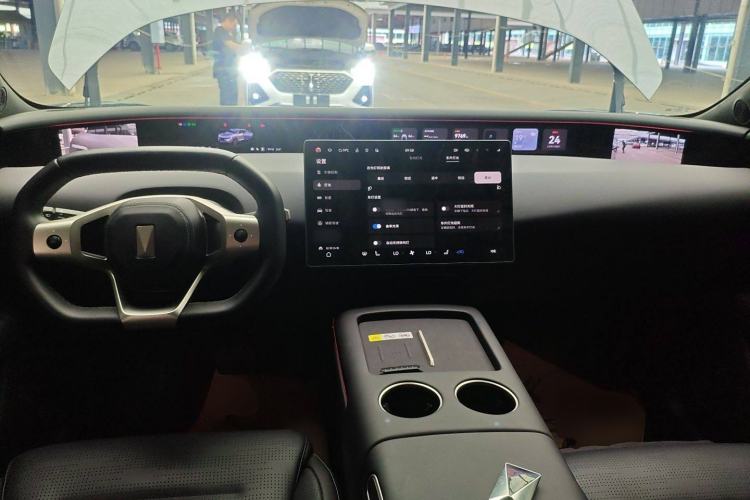 Used Avatr 07 2024 Max Extended-Range Four-Wheel Drive