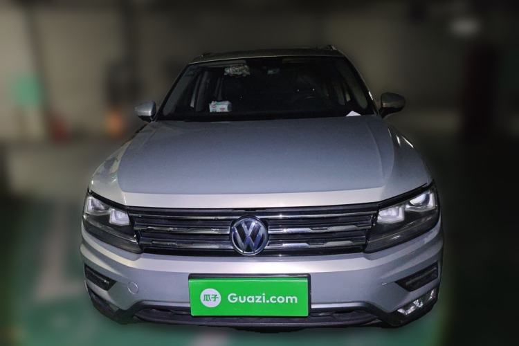 Used Volkswagen Tiguan L 2017 330TSI Automatic Two-Wheel Drive Luxury Edition
