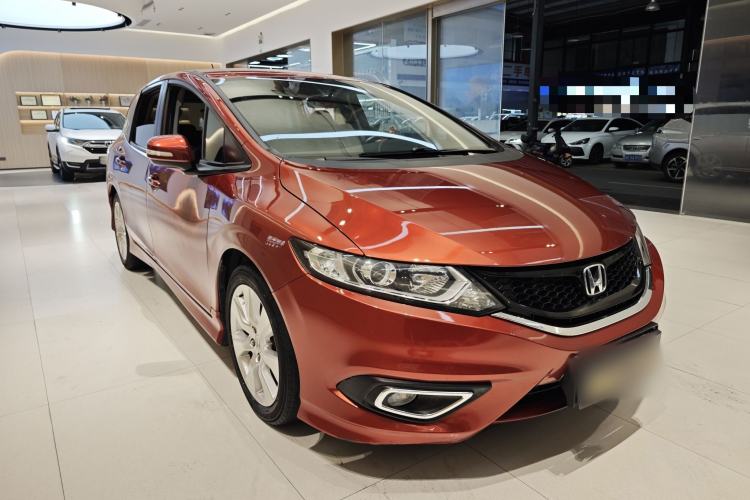 Used Honda Jade 2013 1.8L automatic Comfort version 5 seats Exterior 4