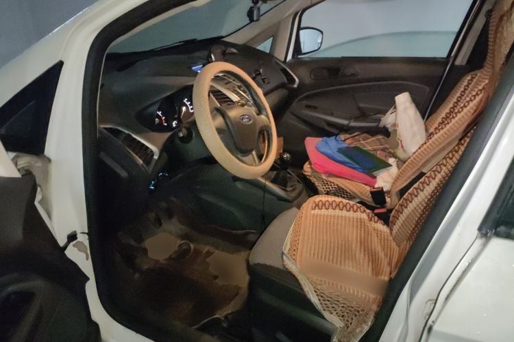 Used Ford EcoSport 2013 1.5L Manual Comfort Model
