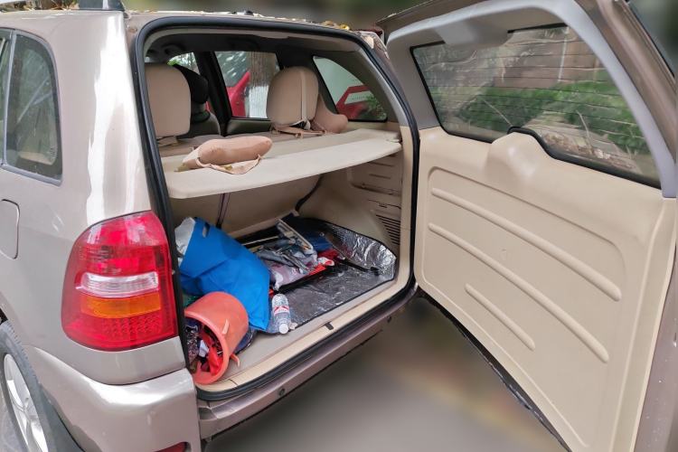 Used Jonway A380 2012 Revised Version 1.6L Manual Standard Edition Trunk