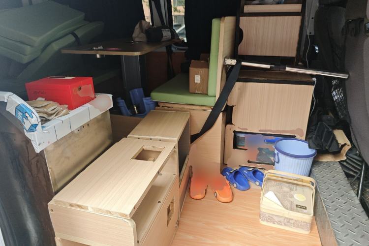 Used JMC Transit 2019 2.8T Commercial Version Short Wheelbase Mid-Roof 6-Seater China VI JX493 Left Rear Seat