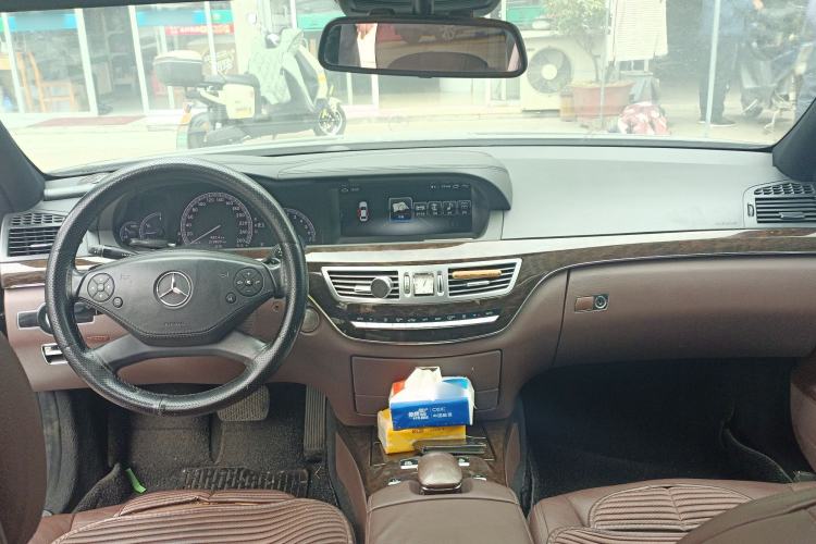 Used Mercedes-Benz S-Class 2012 S 300 L Business Standard Model