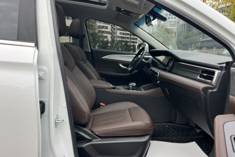 Used JETOUR X90 PLUS 2024 1.6TD DCT Z-Enjoy Edition 7-Seater