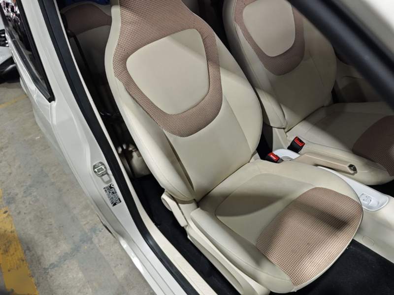 Used Wuling Hongguang MINIEV 2024 3rd Generation 215km Youth Edition — 24