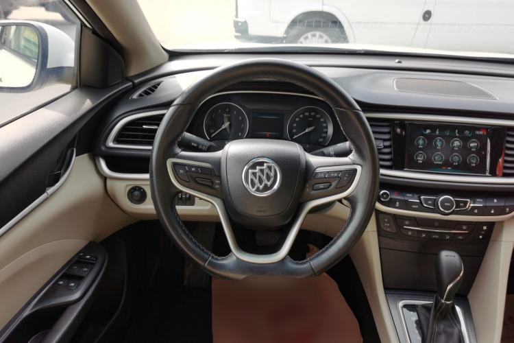 Used Buick GT 2019 15T Dual-Clutch Connected Elite Model China VI