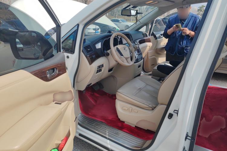 Used Nissan Quest 2015 3.5L SL
