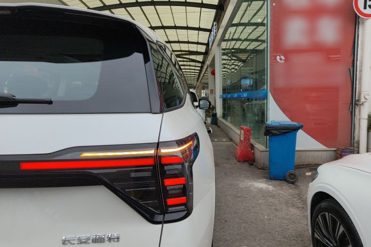 Used Ford Edge 2025 Ford Explorer L 2.0T EcoBoost E-Hybrid Two-Wheel Drive 7-Seater Fashion Edition
