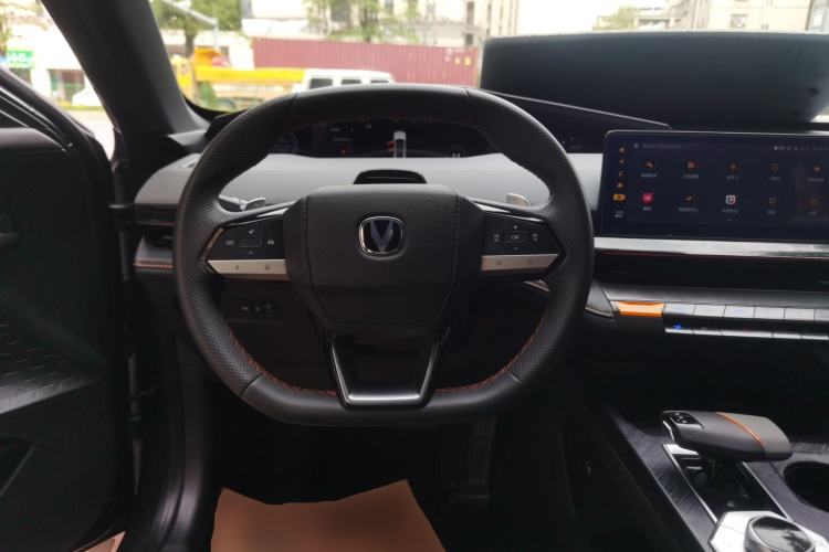 Used CHANGAN UNI-V 2022 1.5T Prestige Version