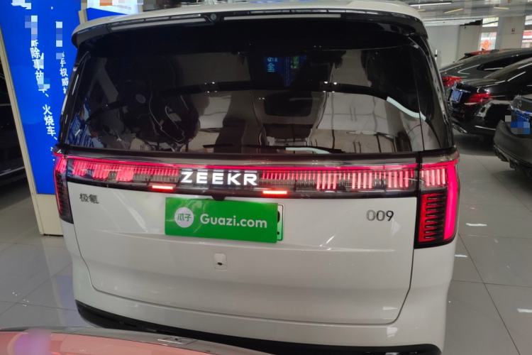 Used Zeekr 009 2024 Six-Seat Executive Version 4WD 108 kWh Rear