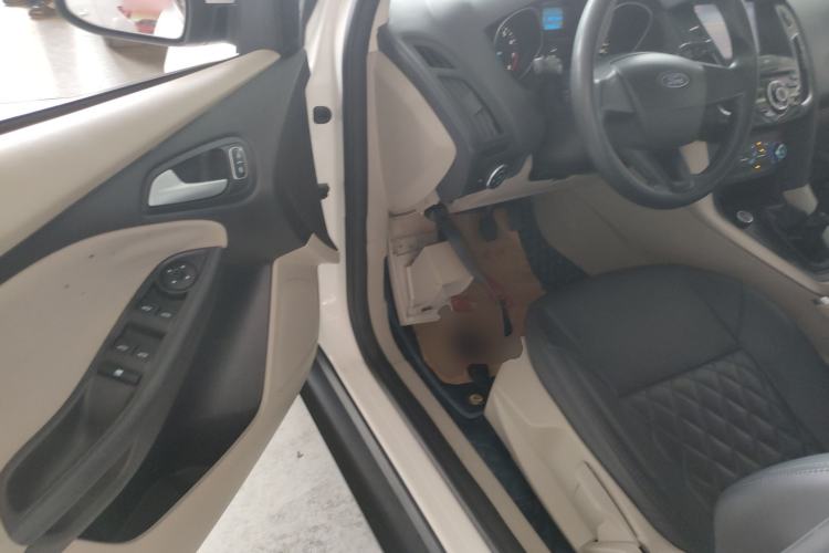 Used Ford Focus 2018 Sedan Classic 1.6L Manual Comfort Plus SmartDrive Edition