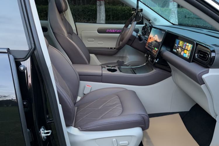 Used Leapmotor C11 2024 All-Electric 580 Luxury Edition Interior 6