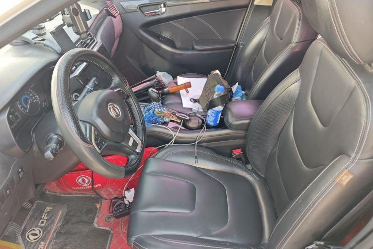 Used Dongfeng Fengon 580 2017 1.5T Manual Luxury Model