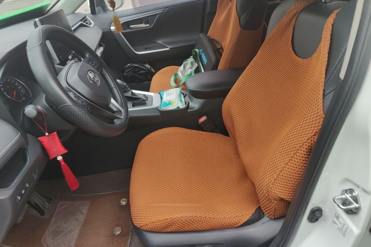 Used Toyota Wildlander 2022 2.0L CVT Two-Wheel Drive Luxury PLUS Edition Left Front Seat