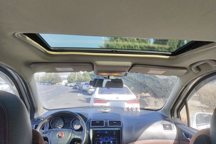 Used FORTHING Joyear X5 2015 1.6L Manual Luxury Model Headliner