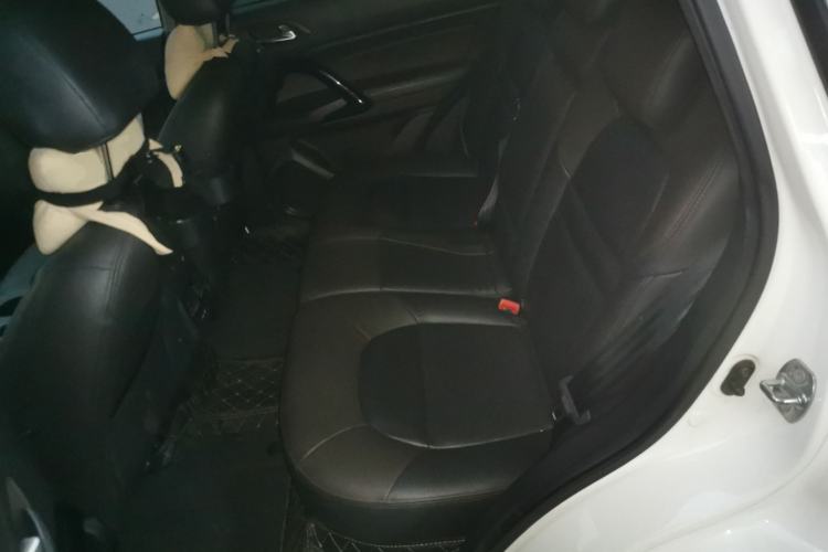 Used GAC Trumpchi GS4 2017 235T Automatic Two-Wheel Drive Luxury Smart Connectivity Version Left Rear Seat