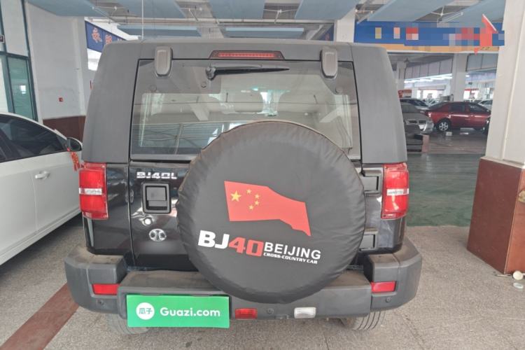 Used BAIC Off-Road BJ40 2016 40L 2.0T Manual Two-Wheel Drive Luxury Edition Exterior 4