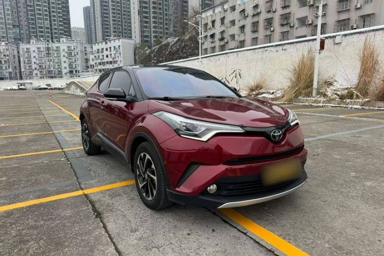 Used Toyota IZOA 2018 2.0L Yixuan Version China V Standard