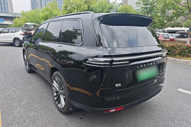 Used Leapmotor C16 2026 Extended-Range 280 LiDAR Version 6 Seats Exterior 2