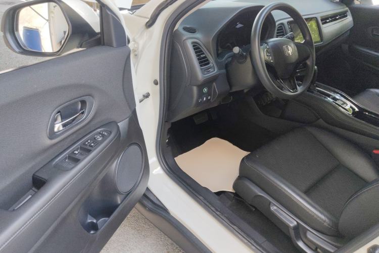 Used Honda Vezel 2020 1.5L CVT Pioneer Edition Driver Seat