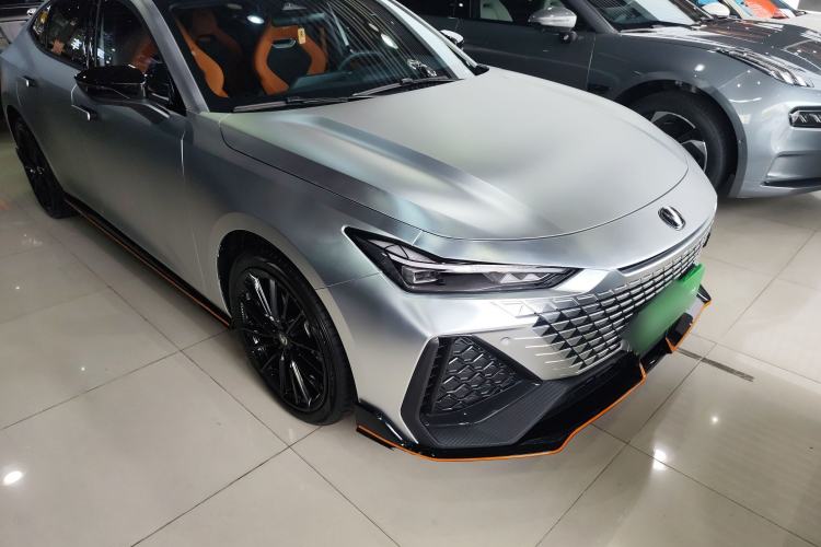 Used CHANGAN UNI-V 2023 2.0T Leading-Speed Edition