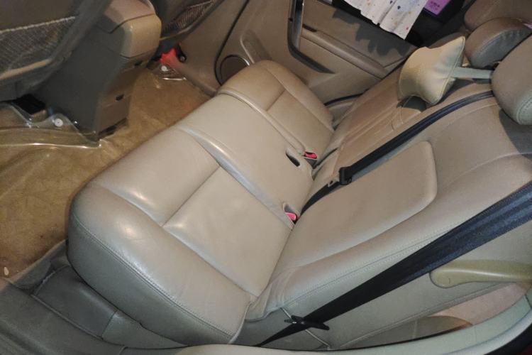 Used Chevrolet Captiva 2008 2.4 AT 7-Seater Luxury Version
