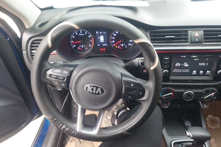 Used Kia KX Cross 2017 1.4L AT GLS
