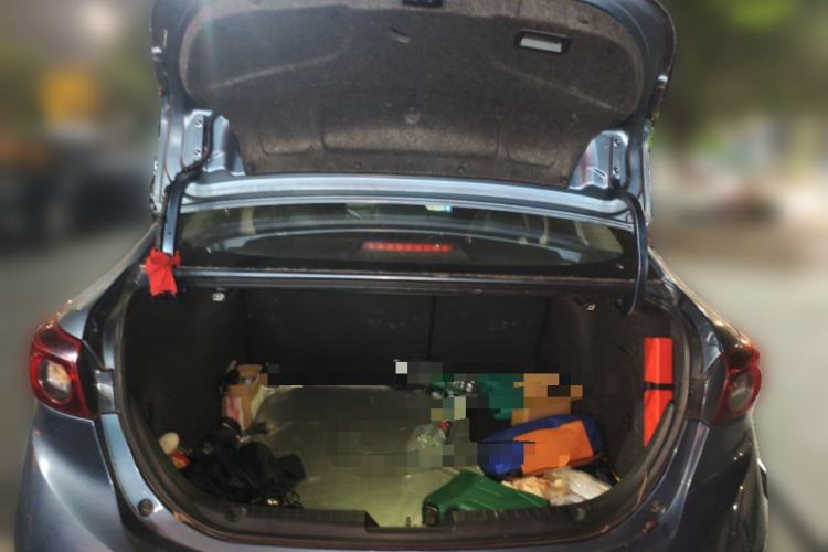 Used Mazda 3 Axela 2016 Sedan 1.5L Automatic Luxury Model Trunk