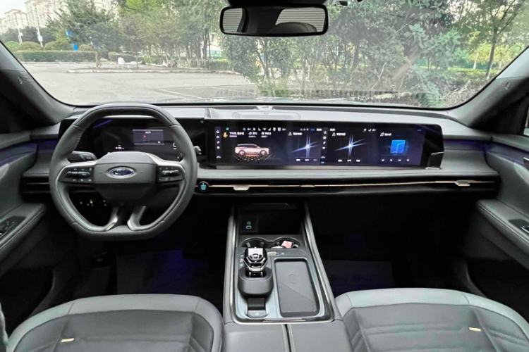 Used Ford Edge 2023 Ford Explorer L 2.0T EcoBoost Four-Wheel Drive 7-Seater Supreme Model